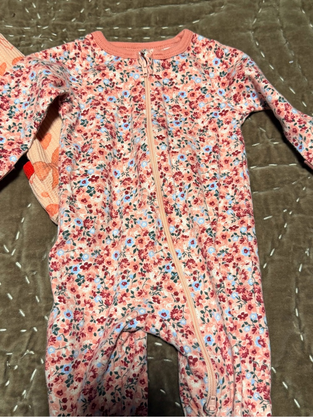 Baby Girl footed pajamas clothing bundle - Picture 7 of 11